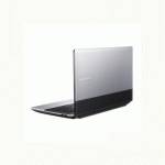ноутбук Samsung NP300E7A-S03 Серебристый